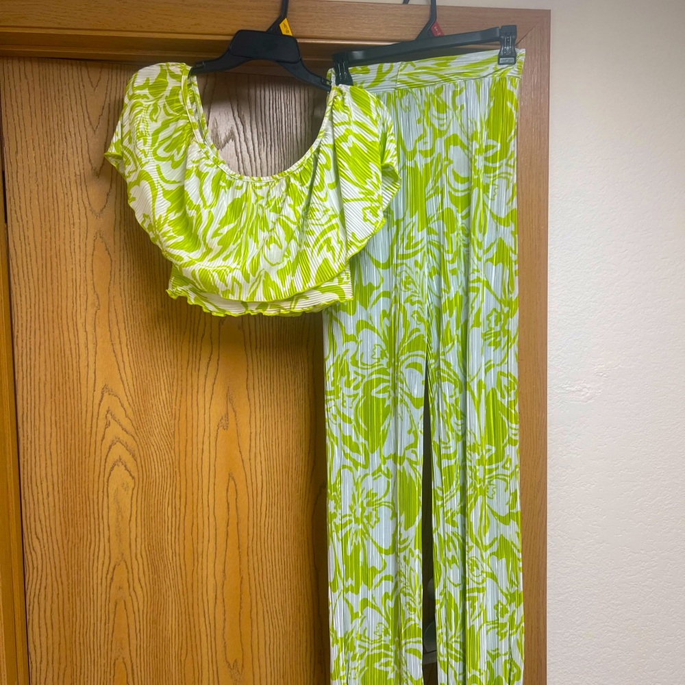 Women set